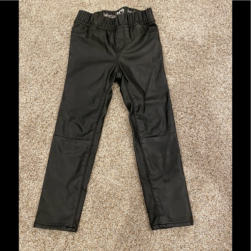 The cutest little faux leather girls 4T jeggings!